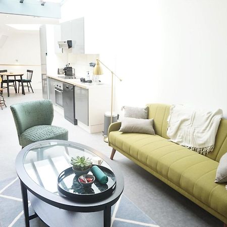 Beautiful Duplex With Ac - Place Du Palais Bordeaux Luaran gambar
